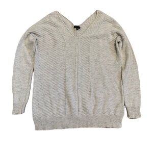 DYNAMITE Gray Ribbed V-Neck Sweater, Size P/S